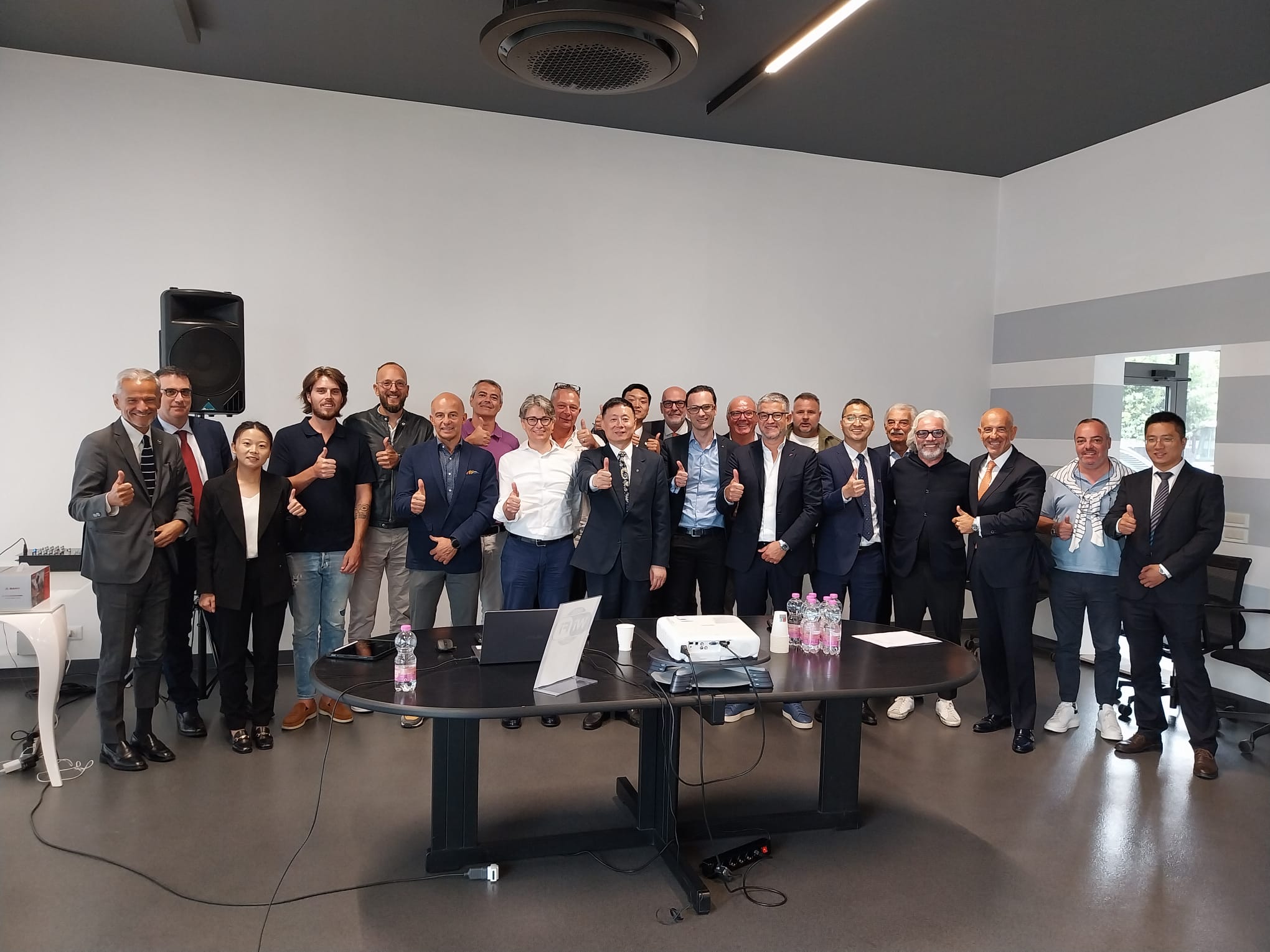 SANY ITALIA Potenzia la Rete di Concessionari: Momenti Chiave dal Meeting Semestrale dei Partner in Veneto